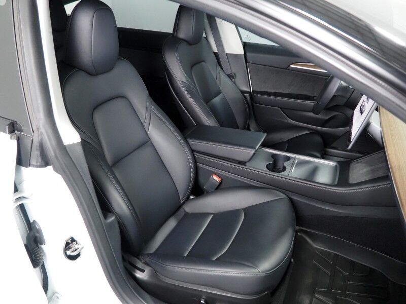 2023 Tesla Model 3 *AUTOPILOT, NAVIGATION, SAFETY ALERTS, ADAPTIVE CRUISE, SURROUND VIEW CAMERAS, PANORAMA GLASS ROOF, HEATED SEATS/STEERING WHEEL, BLUETOOTH, WIRELESS CHARGING