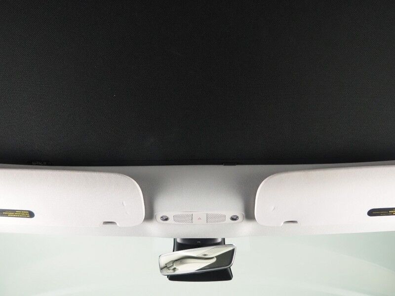 2023 Tesla Model 3 *AUTOPILOT, NAVIGATION, SAFETY ALERTS, ADAPTIVE CRUISE, SURROUND VIEW CAMERAS, PANORAMA GLASS ROOF, HEATED SEATS/STEERING WHEEL, BLUETOOTH, WIRELESS CHARGING Round Rock TX