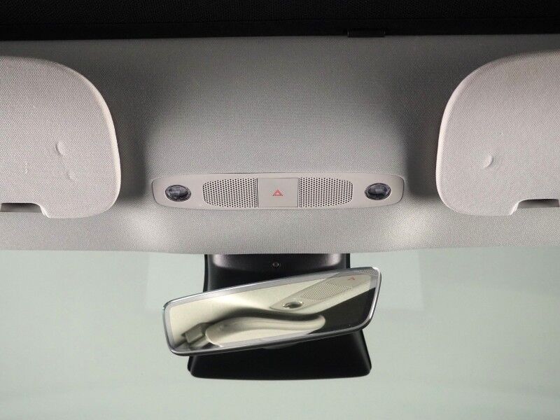 2023 Tesla Model 3 *AUTOPILOT, NAVIGATION, SAFETY ALERTS, ADAPTIVE CRUISE, SURROUND VIEW CAMERAS, PANORAMA GLASS ROOF, HEATED SEATS/STEERING WHEEL, BLUETOOTH, WIRELESS CHARGING Round Rock TX