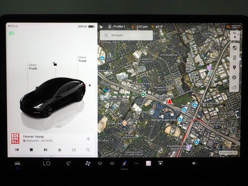 2023 Tesla Model 3 *AUTOPILOT, NAVIGATION, SAFETY ALERTS, ADAPTIVE CRUISE, SURROUND VIEW CAMERAS, PANORAMA GLASS ROOF, HEATED SEATS/STEERING WHEEL, BLUETOOTH, WIRELESS CHARGING Round Rock TX