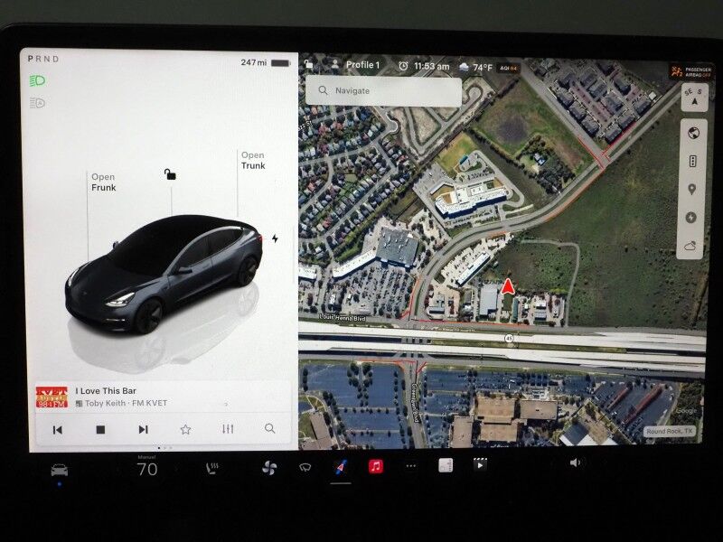 2023 Tesla Model 3 *AUTOPILOT, NAVIGATION, SAFETY ALERTS, ADAPTIVE CRUISE, SURROUND VIEW CAMERAS, PANORAMA GLASS ROOF, HEATED SEATS/STEERING WHEEL, BLUETOOTH, WIRELESS CHARGING Round Rock TX