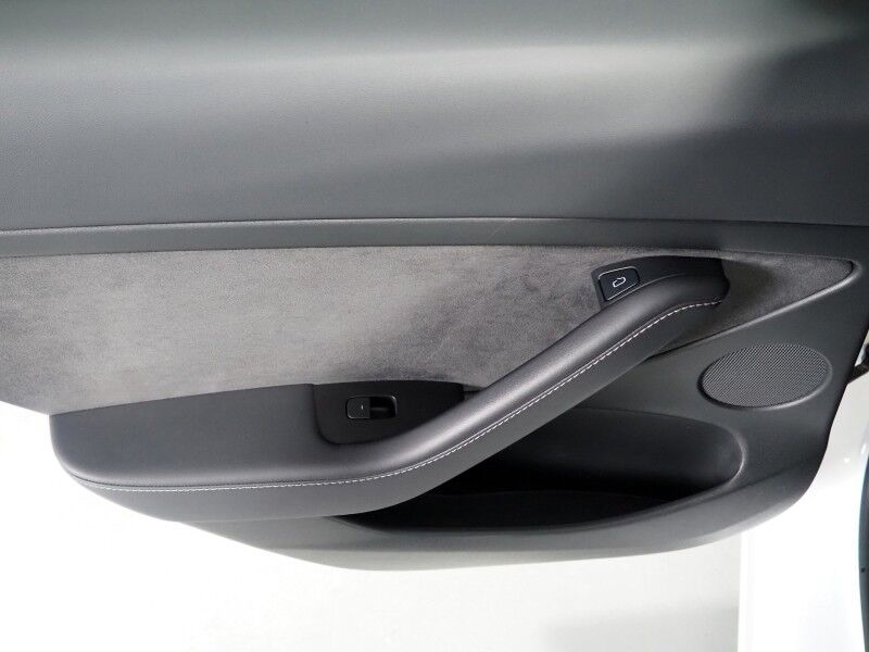 2023 Tesla Model 3 *AUTOPILOT, NAVIGATION, SAFETY ALERTS, ADAPTIVE CRUISE, SURROUND VIEW CAMERAS, PANORAMA GLASS ROOF, HEATED SEATS/STEERING WHEEL, BLUETOOTH, WIRELESS CHARGING Round Rock TX