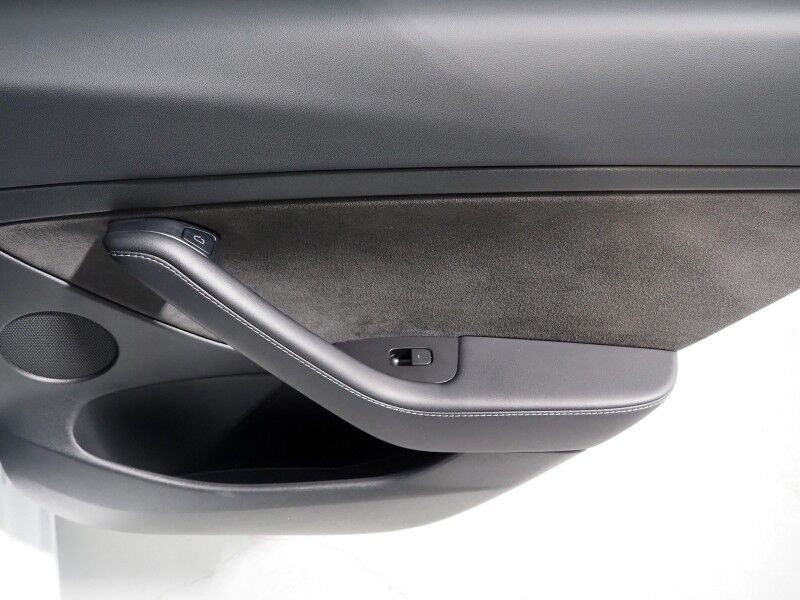 2023 Tesla Model 3 *AUTOPILOT, NAVIGATION, SAFETY ALERTS, ADAPTIVE CRUISE, SURROUND VIEW CAMERAS, PANORAMA GLASS ROOF, HEATED SEATS/STEERING WHEEL, BLUETOOTH, WIRELESS CHARGING Round Rock TX