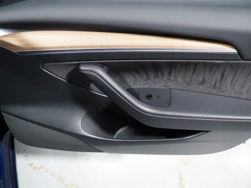 2023 Tesla Model 3 *AUTOPILOT, NAVIGATION, SAFETY ALERTS, ADAPTIVE CRUISE, SURROUND VIEW CAMERAS, PANORAMA GLASS ROOF, HEATED SEATS/STEERING WHEEL, BLUETOOTH, WIRELESS CHARGING Round Rock TX