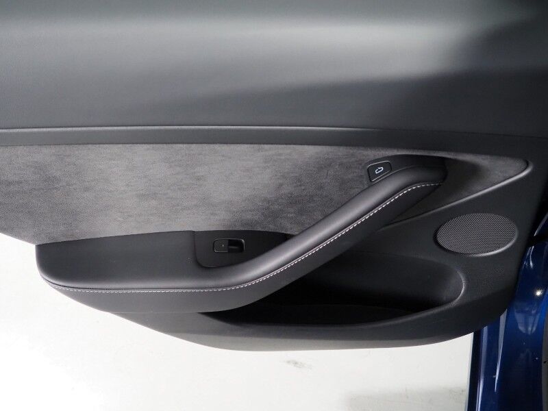 2023 Tesla Model 3 *AUTOPILOT, NAVIGATION, SAFETY ALERTS, ADAPTIVE CRUISE, SURROUND VIEW CAMERAS, PANORAMA GLASS ROOF, HEATED SEATS/STEERING WHEEL, BLUETOOTH, WIRELESS CHARGING Round Rock TX