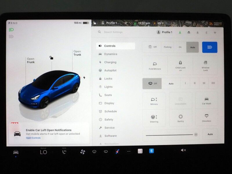 2023 Tesla Model 3 *AUTOPILOT, NAVIGATION, SAFETY ALERTS, ADAPTIVE CRUISE, SURROUND VIEW CAMERAS, PANORAMA GLASS ROOF, HEATED SEATS/STEERING WHEEL, BLUETOOTH, WIRELESS CHARGING Round Rock TX