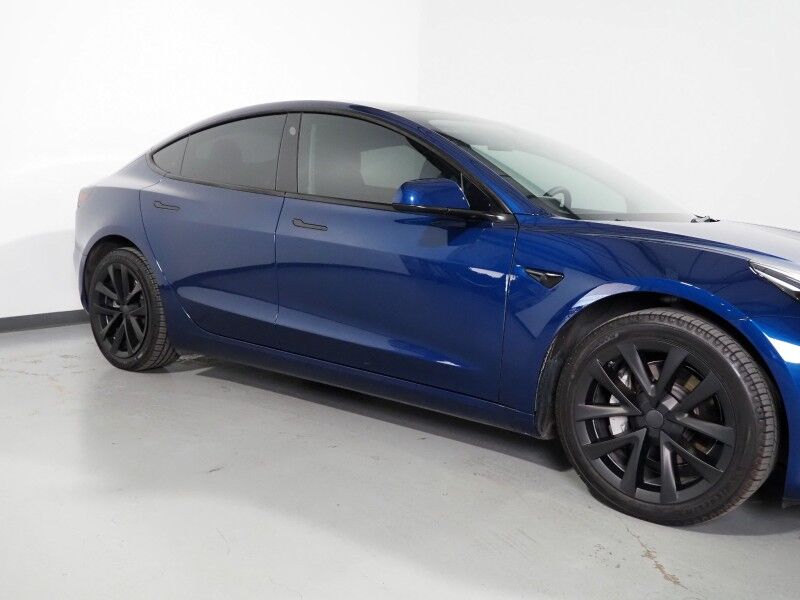 2023 Tesla Model 3 *AUTOPILOT, NAVIGATION, SAFETY ALERTS, ADAPTIVE CRUISE, SURROUND VIEW CAMERAS, PANORAMA GLASS ROOF, HEATED SEATS/STEERING WHEEL, BLUETOOTH, WIRELESS CHARGING Round Rock TX