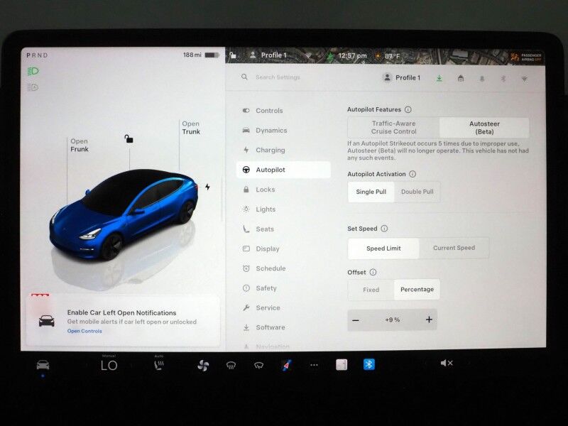 2023 Tesla Model 3 *AUTOPILOT, NAVIGATION, SAFETY ALERTS, ADAPTIVE CRUISE, SURROUND VIEW CAMERAS, PANORAMA GLASS ROOF, HEATED SEATS/STEERING WHEEL, BLUETOOTH, WIRELESS CHARGING Round Rock TX