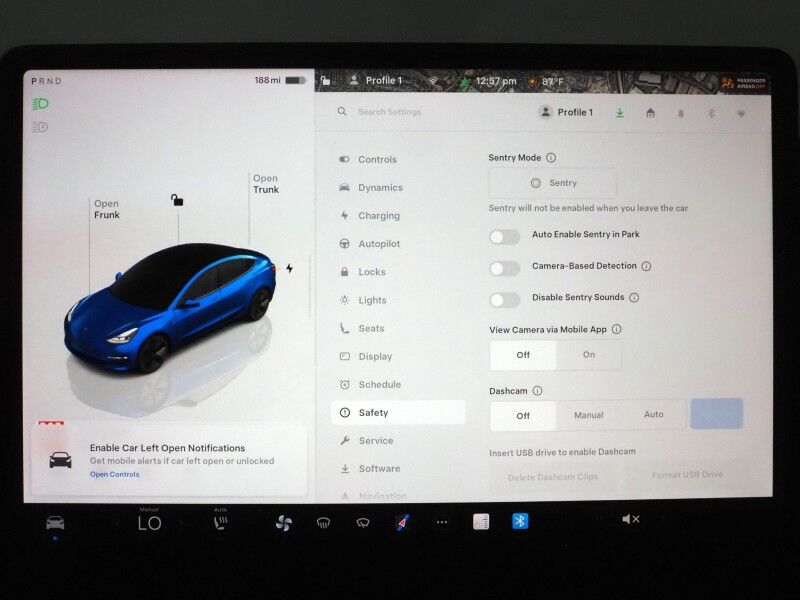 2023 Tesla Model 3 *AUTOPILOT, NAVIGATION, SAFETY ALERTS, ADAPTIVE CRUISE, SURROUND VIEW CAMERAS, PANORAMA GLASS ROOF, HEATED SEATS/STEERING WHEEL, BLUETOOTH, WIRELESS CHARGING Round Rock TX