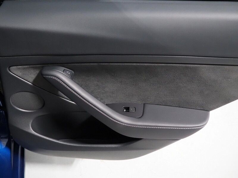 2023 Tesla Model 3 *AUTOPILOT, NAVIGATION, SAFETY ALERTS, ADAPTIVE CRUISE, SURROUND VIEW CAMERAS, PANORAMA GLASS ROOF, HEATED SEATS/STEERING WHEEL, BLUETOOTH, WIRELESS CHARGING Round Rock TX