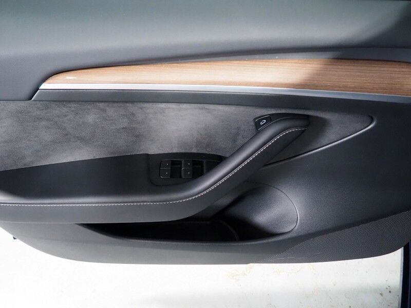 2023 Tesla Model 3 *AUTOPILOT, NAVIGATION, SAFETY ALERTS, ADAPTIVE CRUISE, SURROUND VIEW CAMERAS, PANORAMA GLASS ROOF, HEATED SEATS/STEERING WHEEL, BLUETOOTH, WIRELESS CHARGING Round Rock TX