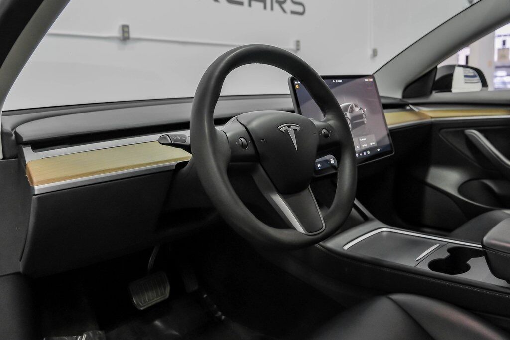 2023 Tesla Model 3 photo 2