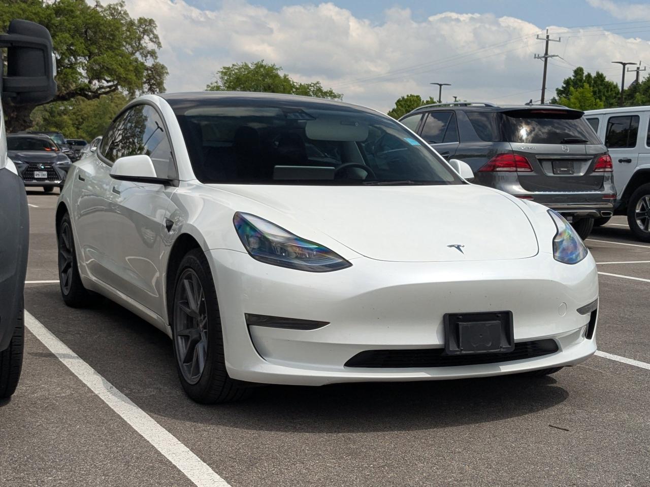 2023 Tesla Model 3 Base