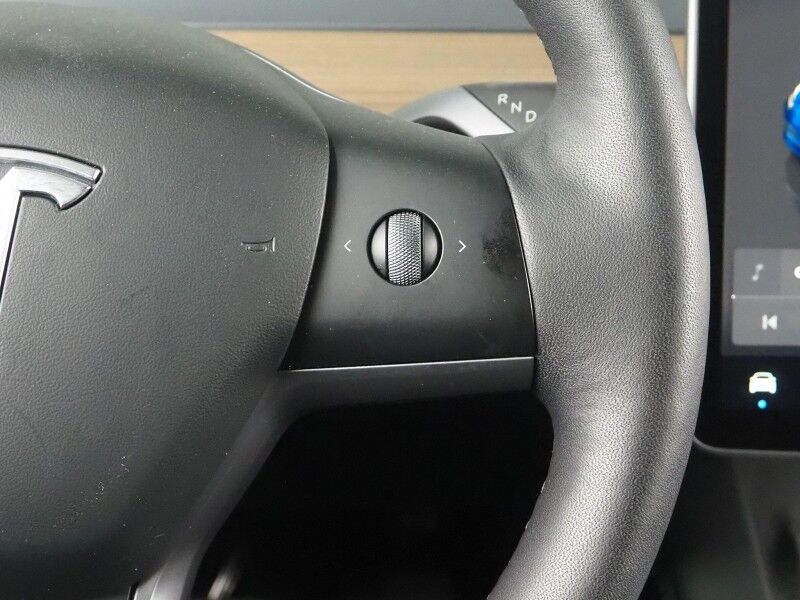 2023 Tesla Model 3 Long Range AWD *TRAFFIC AWARE CRUISE CONTROL, NAVIGATION, SAFETY ALERTS, SURROUND VIEW CAMERAS, PANORAMA GLASS ROOF, HEATED SEATS/STEERING WHEEL,18 INCH WHEELS, BLUETOOTH, WIRELESS CHARGING Round Rock TX
