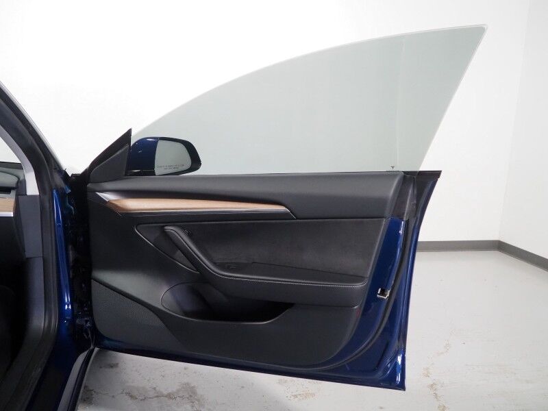2023 Tesla Model 3 Long Range AWD *TRAFFIC AWARE CRUISE CONTROL, NAVIGATION, SAFETY ALERTS, SURROUND VIEW CAMERAS, PANORAMA GLASS ROOF, HEATED SEATS/STEERING WHEEL,18 INCH WHEELS, BLUETOOTH, WIRELESS CHARGING Round Rock TX