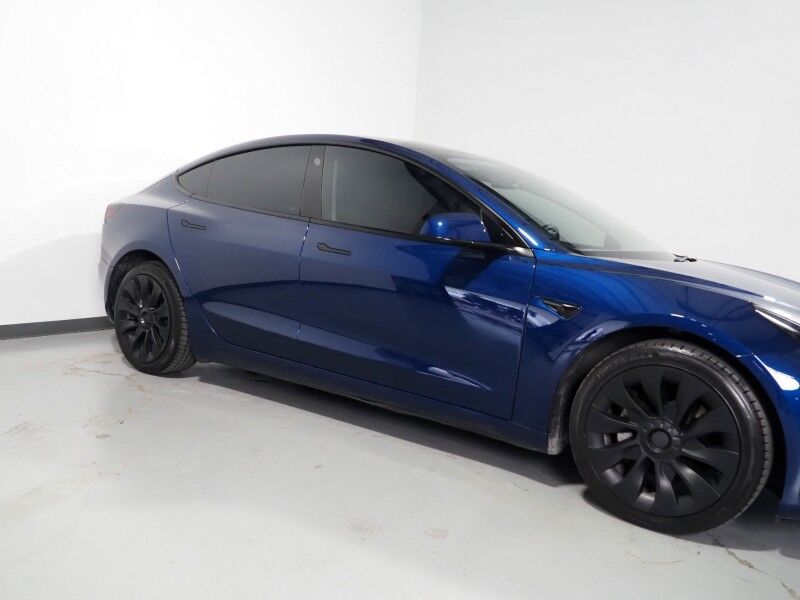 2023 Tesla Model 3 Long Range AWD *TRAFFIC AWARE CRUISE CONTROL, NAVIGATION, SAFETY ALERTS, SURROUND VIEW CAMERAS, PANORAMA GLASS ROOF, HEATED SEATS/STEERING WHEEL,18 INCH WHEELS, BLUETOOTH, WIRELESS CHARGING Round Rock TX