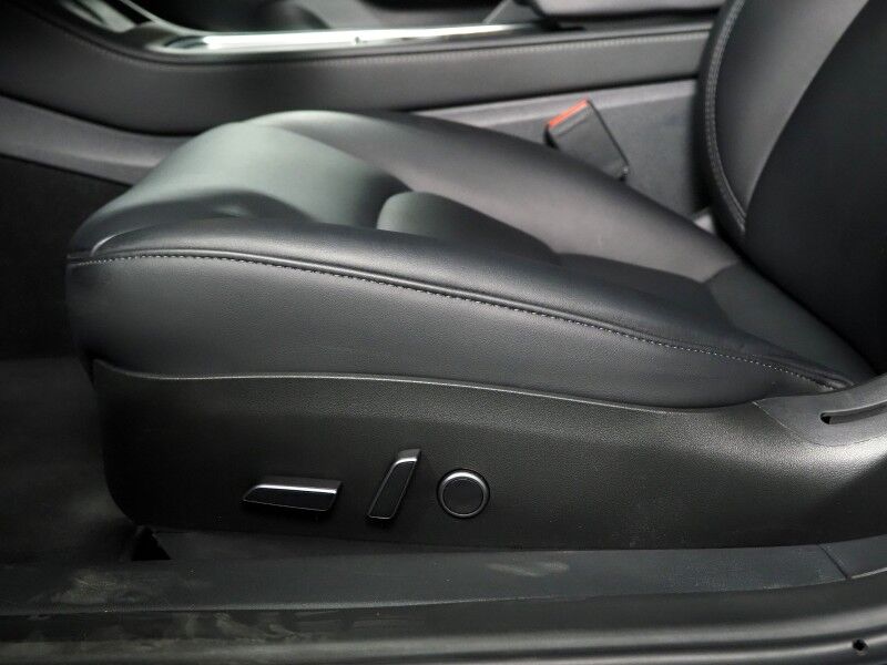 2023 Tesla Model 3 Long Range AWD *TRAFFIC AWARE CRUISE CONTROL, NAVIGATION, SAFETY ALERTS, SURROUND VIEW CAMERAS, PANORAMA GLASS ROOF, HEATED SEATS/STEERING WHEEL,18 INCH WHEELS, BLUETOOTH, WIRELESS CHARGING Round Rock TX