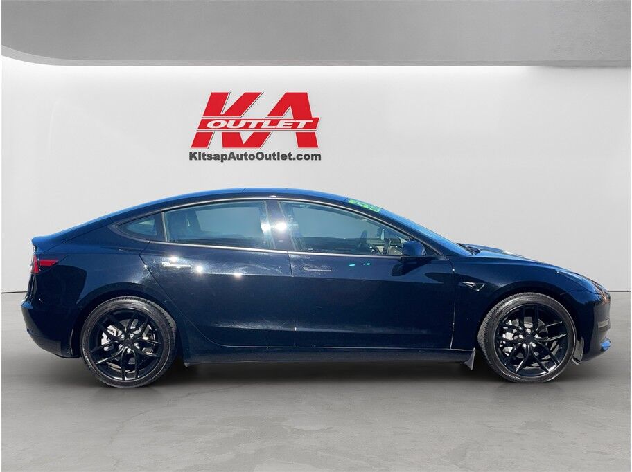 2023 Tesla Model 3 Long Range Sedan 4D