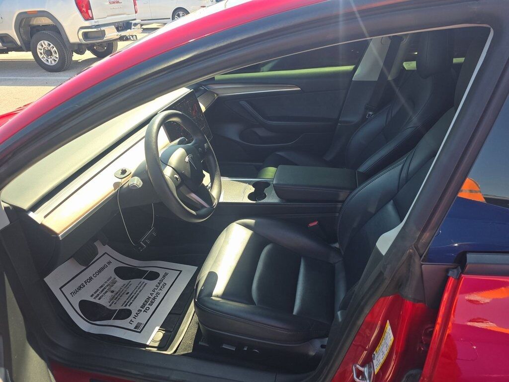 2023 Tesla Model 3 photo 3