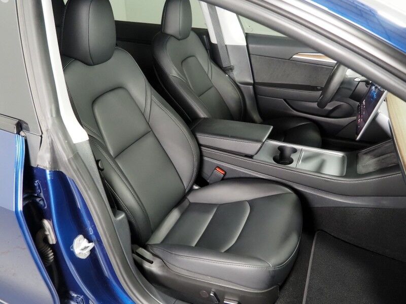 2023 Tesla Model 3 Performance AWD *AUTOPILOT, NAVIGATION, SAFETY ALERTS, ADAPTIVE CRUISE, SURROUND VIEW CAMERAS, PANORAMA GLASS ROOF, HEATED SEATS/STEERING WHEEL, 20 INCH UBERTURBINE WHEELS, WIRELESS CHARGING