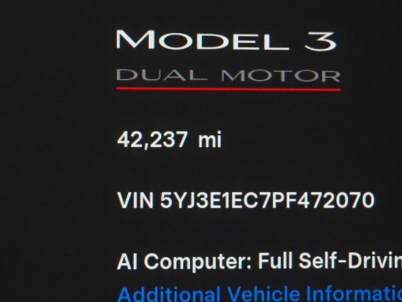 2023 Tesla Model 3 Performance AWD *TRAFFIC AWARE CRUISE CONTROL, NAVIGATION, SAFETY ALERTS, SURROUND VIEW CAMERAS, PANORAMA GLASS ROOF, HEATED SEATS/STEERING WHEEL, 20 INCH UBERTURBINE WHEELS, WIRELESS CHARGING Round Rock TX
