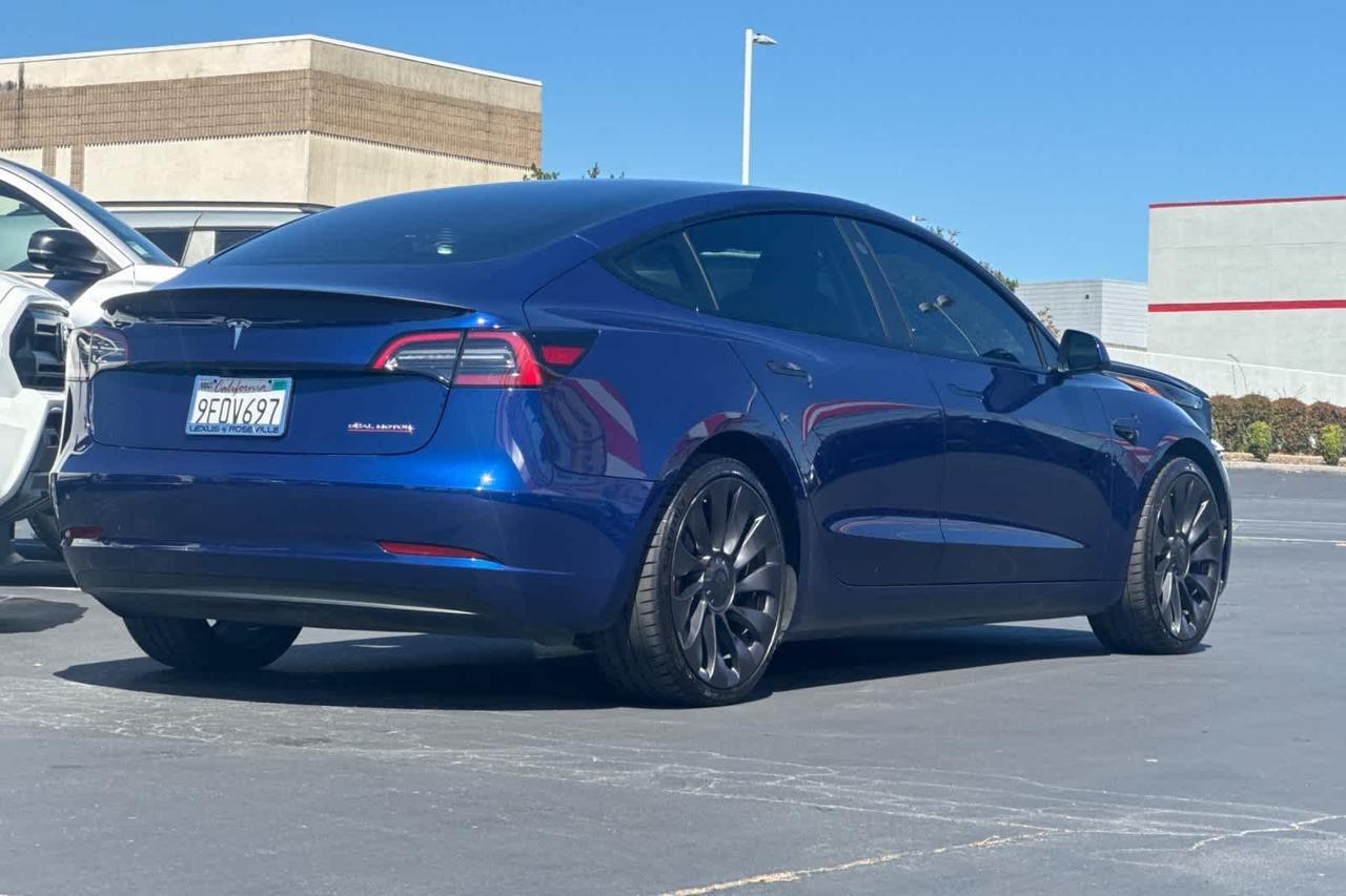 2023 Tesla Model 3 Performance