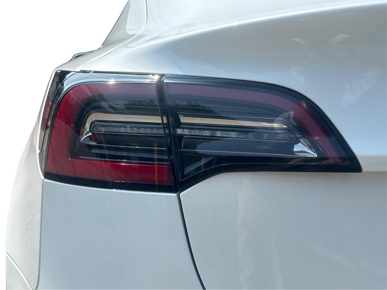 2023 Tesla Model 3 RWD *Ltd Avail*White Interior/ONE OWNER/NO ACCIDENT/SHOWROOM CONDITION Richmond Hill ON