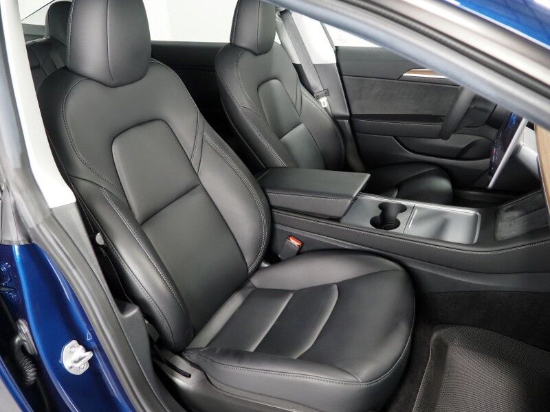 2023 Tesla Model 3 *TRAFFIC AWARE CRUISE CONTROL, NAVIGATION, SAFETY ALERTS, SURROUND VIEW CAMERAS, PANORAMA GLASS ROOF, HEATED SEATS/STEERING WHEEL, BLUETOOTH, WIRELESS CHARGING