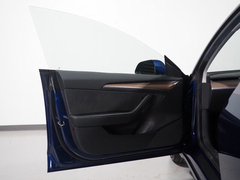 2023 Tesla Model 3 *TRAFFIC AWARE CRUISE CONTROL, NAVIGATION, SAFETY ALERTS, SURROUND VIEW CAMERAS, PANORAMA GLASS ROOF, HEATED SEATS/STEERING WHEEL, BLUETOOTH, WIRELESS CHARGING Round Rock TX