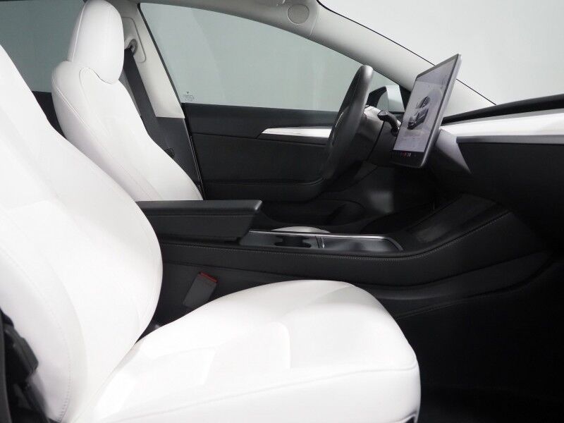 2023 Tesla Model 3 *TRAFFIC AWARE CRUISE CONTROL, NAVIGATION, SAFETY ALERTS, SURROUND VIEW CAMERAS, PANORAMA GLASS ROOF, HEATED SEATS/STEERING WHEEL, BLUETOOTH, WIRELESS CHARGING Round Rock TX