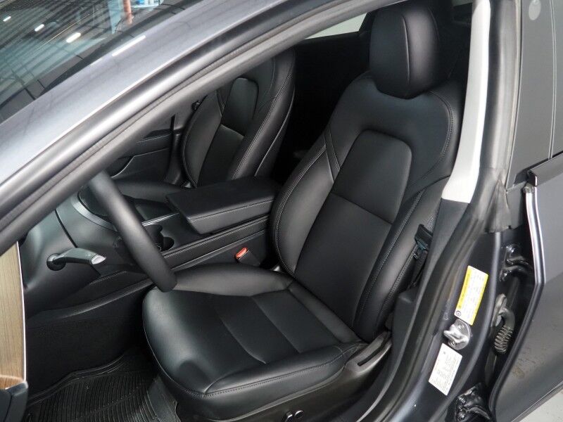 2023 Tesla Model 3 *TRAFFIC AWARE CRUISE CONTROL, NAVIGATION, SAFETY ALERTS, SURROUND VIEW CAMERAS, PANORAMA GLASS ROOF, HEATED SEATS/STEERING WHEEL, BLUETOOTH, WIRELESS CHARGING Round Rock TX