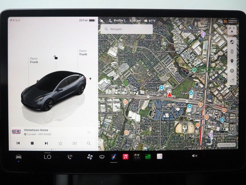 2023 Tesla Model 3 *TRAFFIC AWARE CRUISE CONTROL, NAVIGATION, SAFETY ALERTS, SURROUND VIEW CAMERAS, PANORAMA GLASS ROOF, HEATED SEATS/STEERING WHEEL, BLUETOOTH, WIRELESS CHARGING Round Rock TX