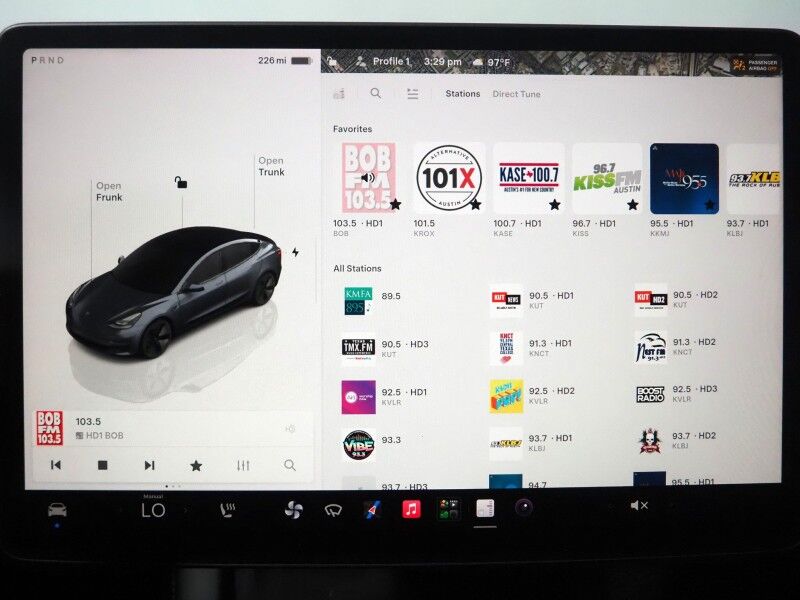 2023 Tesla Model 3 *TRAFFIC AWARE CRUISE CONTROL, NAVIGATION, SAFETY ALERTS, SURROUND VIEW CAMERAS, PANORAMA GLASS ROOF, HEATED SEATS/STEERING WHEEL, BLUETOOTH, WIRELESS CHARGING Round Rock TX