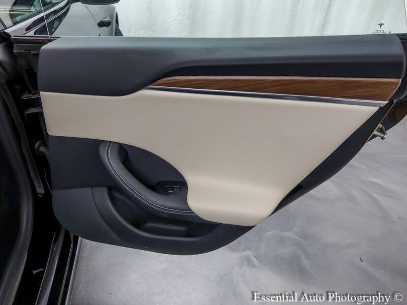 2023 Tesla Model S Willowbrook IL