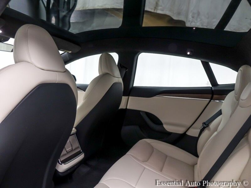 2023 Tesla Model S Willowbrook IL