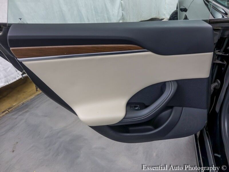 2023 Tesla Model S Willowbrook IL