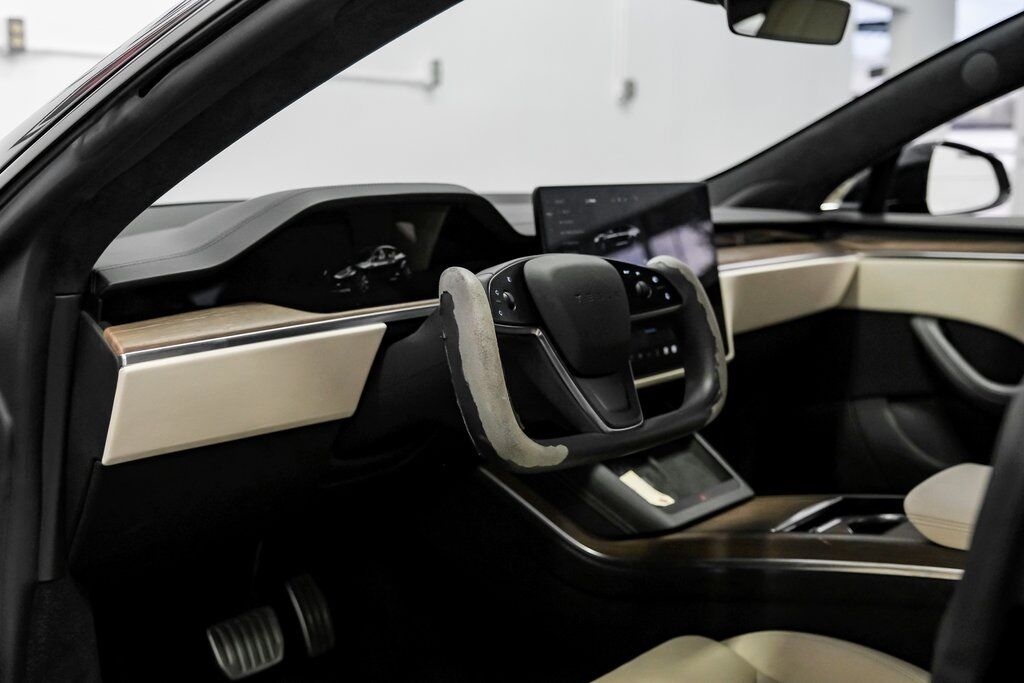 2023 Tesla Model S Base