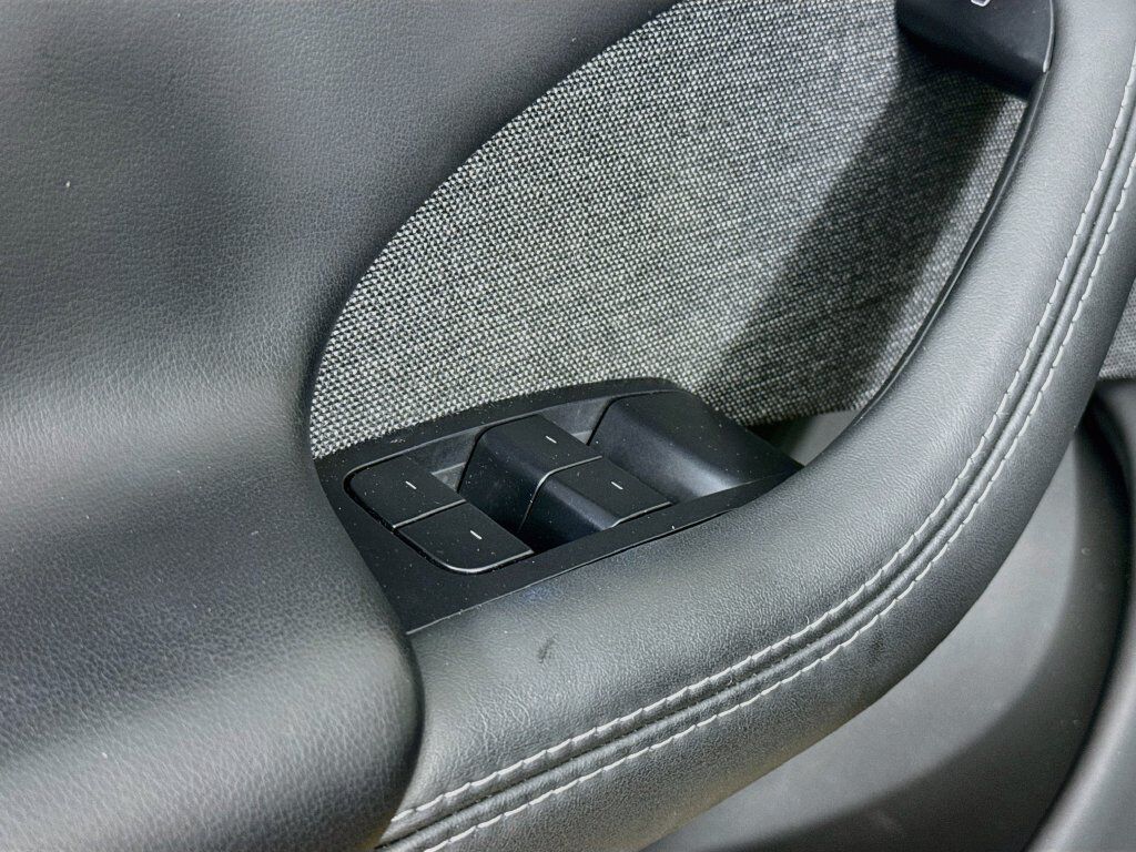2023 Tesla Model S Base HW4 Willowbrook IL