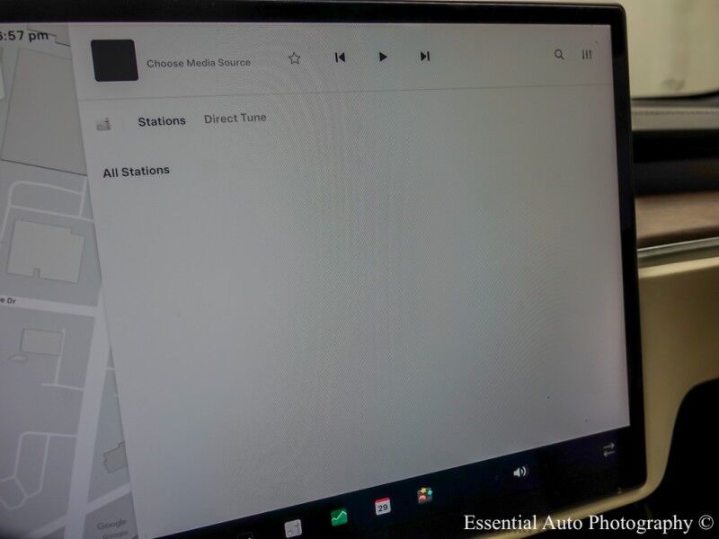 2023 Tesla Model S HW4 Willowbrook IL