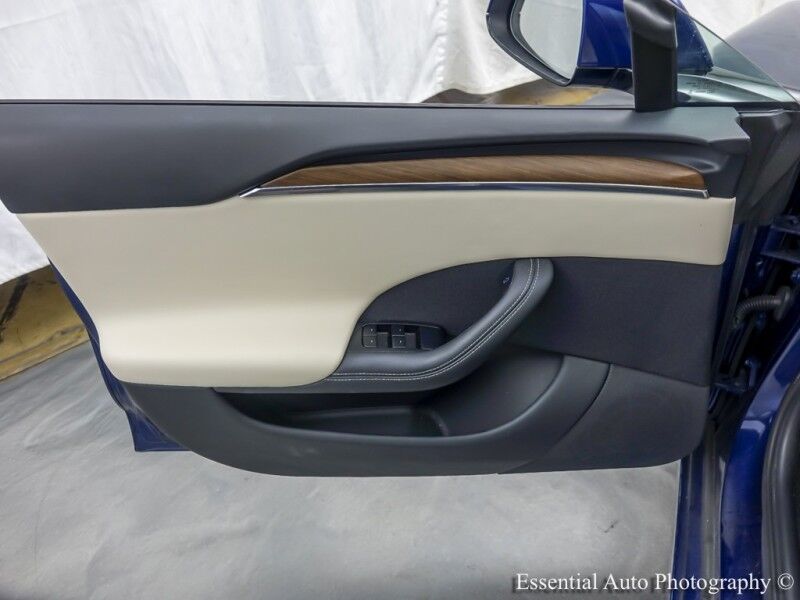 2023 Tesla Model S HW4 Willowbrook IL