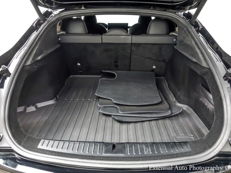 2023 Tesla Model S HW4 Willowbrook IL