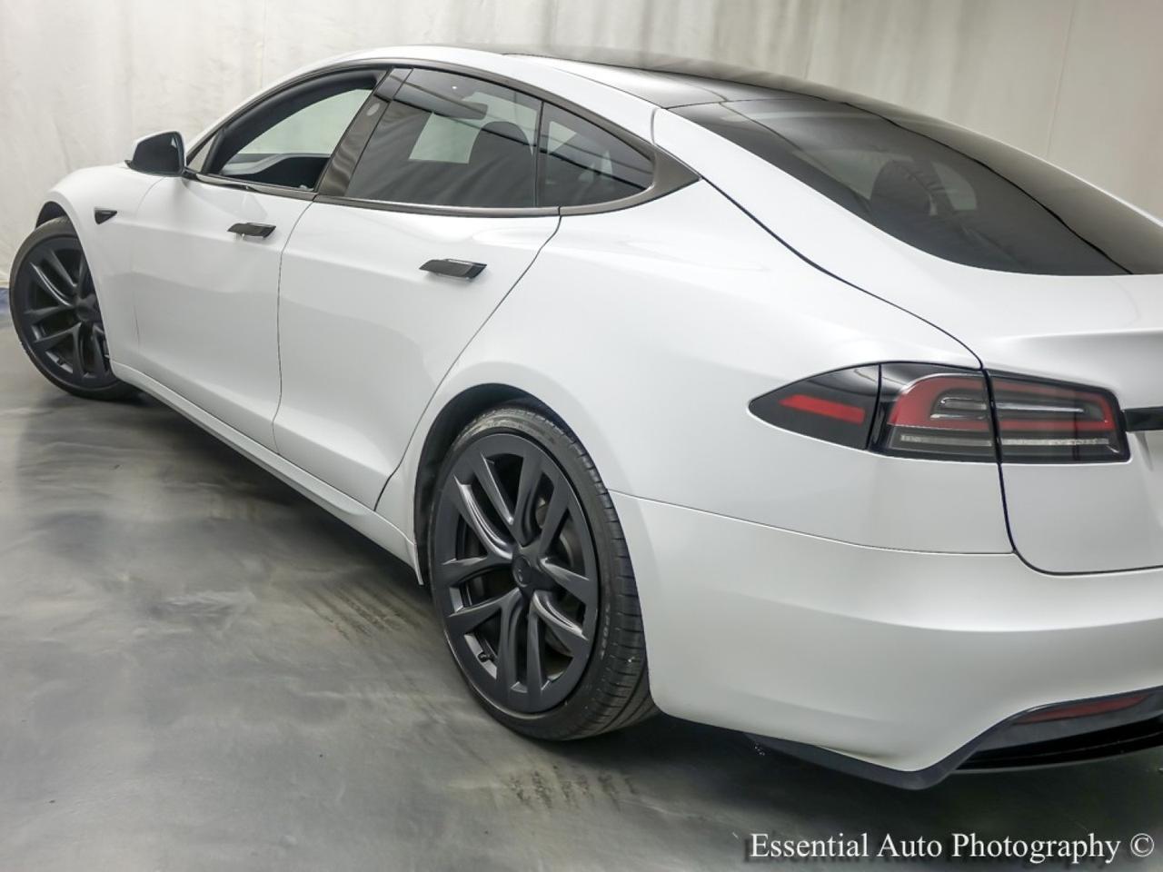 2023 Tesla Model S HW4 Willowbrook IL