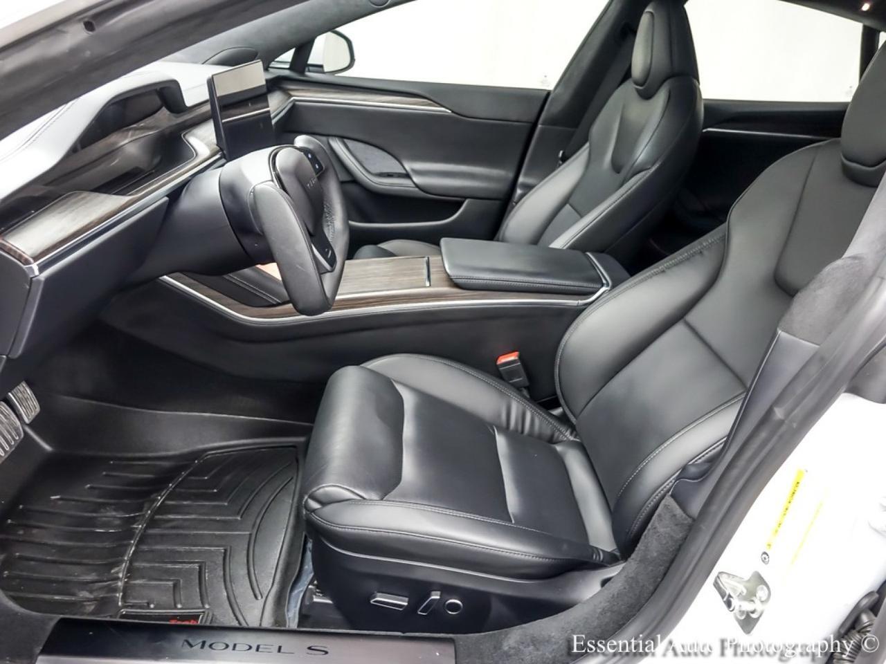 2023 Tesla Model S HW4 Willowbrook IL