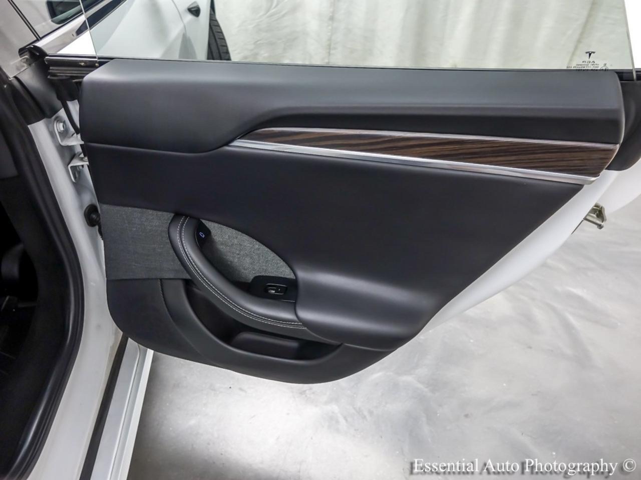 2023 Tesla Model S HW4 Willowbrook IL