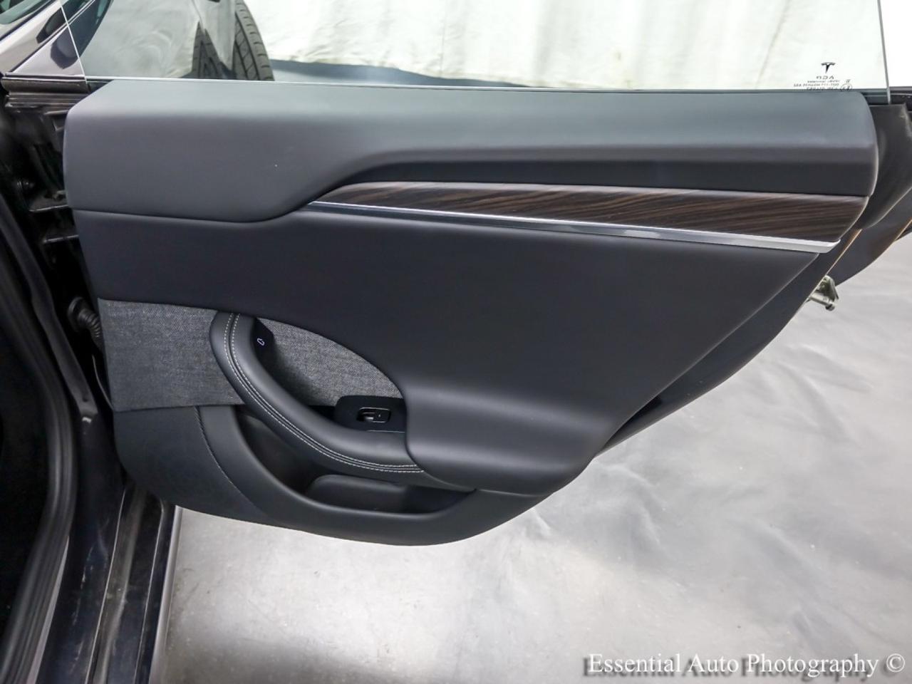 2023 Tesla Model S HW4 Willowbrook IL
