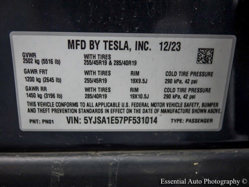 2023 Tesla Model S HW4 Willowbrook IL