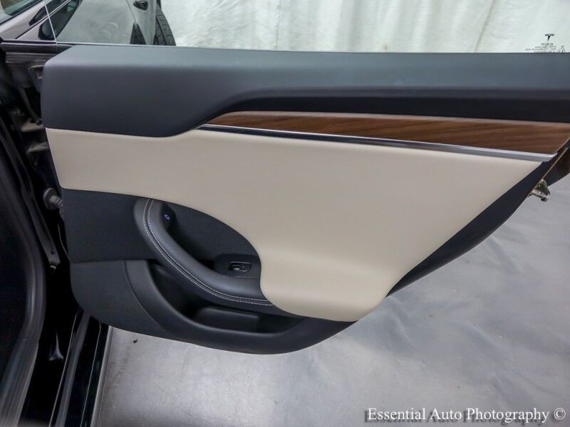 2023 Tesla Model S HW4 Willowbrook IL