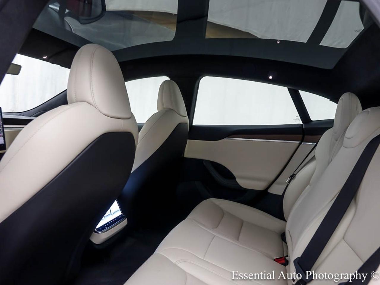 2023 Tesla Model S HW4 Willowbrook IL