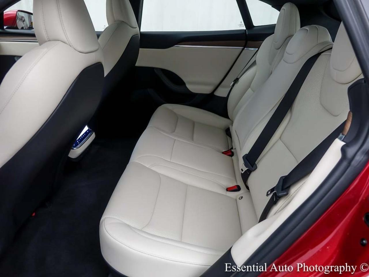 2023 Tesla Model S HW4 Willowbrook IL
