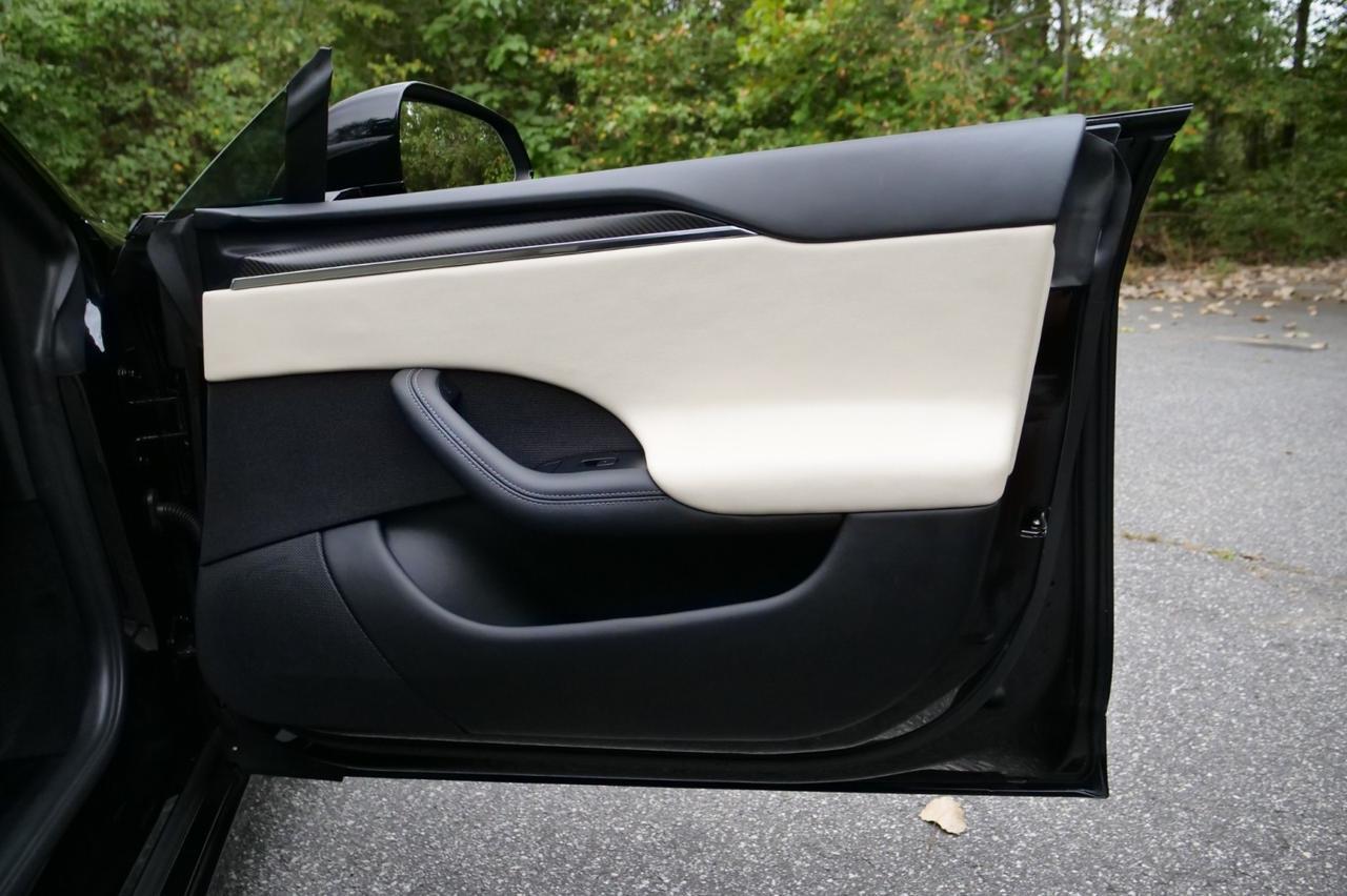 2023 Tesla Model S Plaid / AWD / FSD PKG / Heated & Cooled Seats! Lincolnton NC